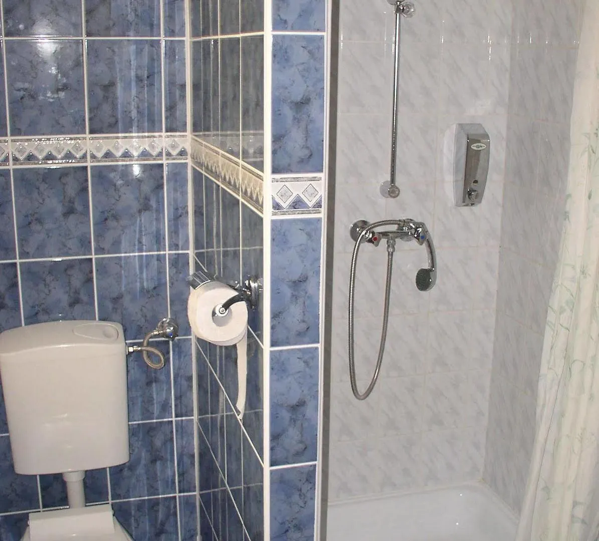 Hotel Bona Krakau 2*,