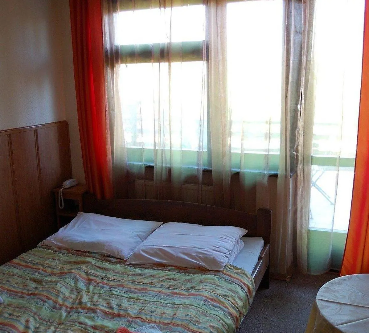 Hotel Bona Krakow 2*,  Poland